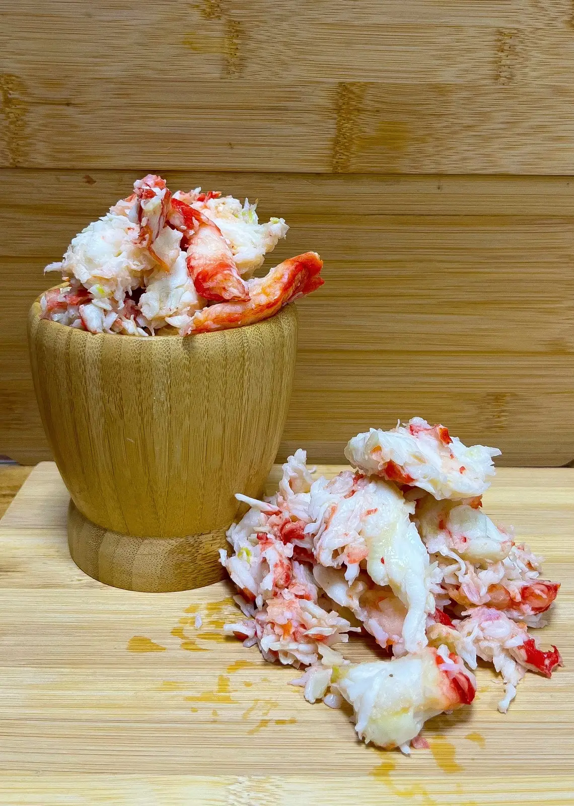 Салатное мясо камчатского краба
